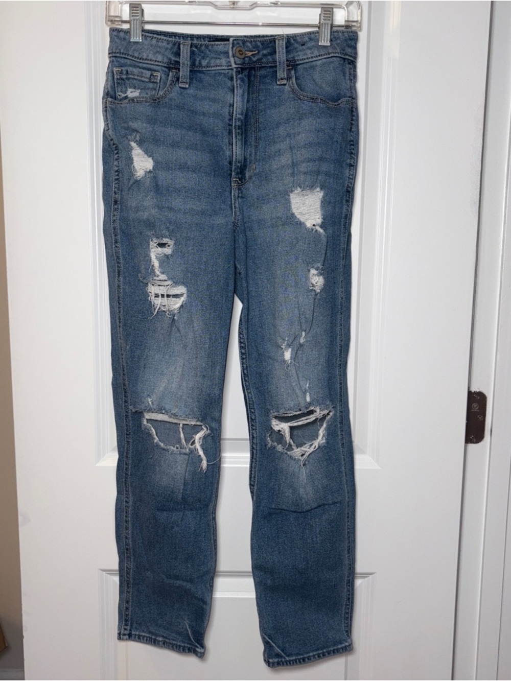 Hollister Distressed Mid-Blue Ripped Jeans Size: 5R